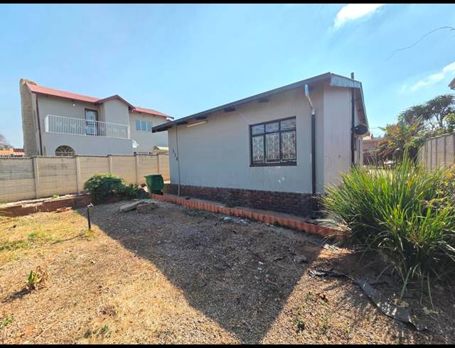2 BEDROOM HOUSE FOR SALE IN LAUDIUM